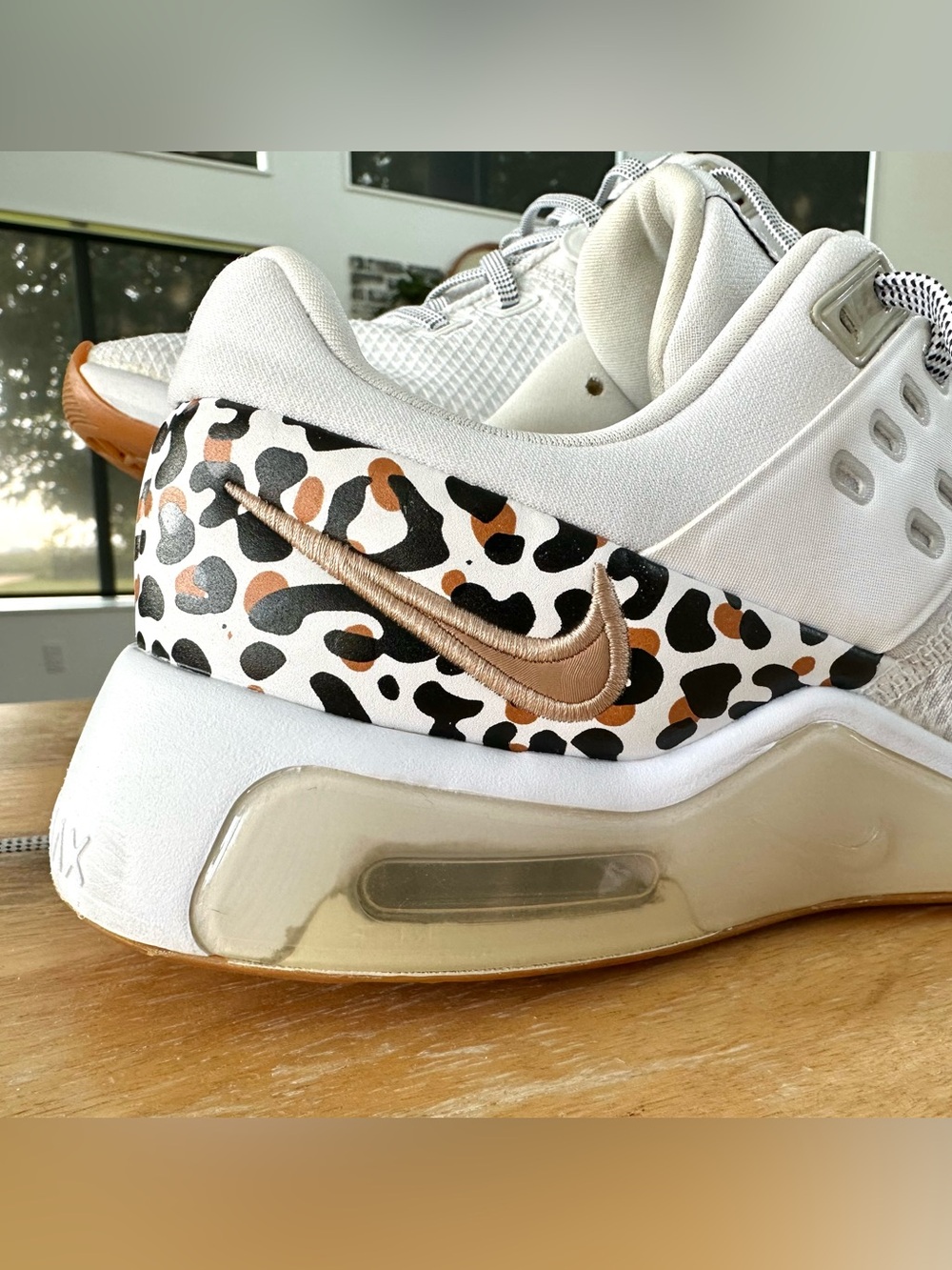 Women’s Nike Sneakers - Picture 6 of 11